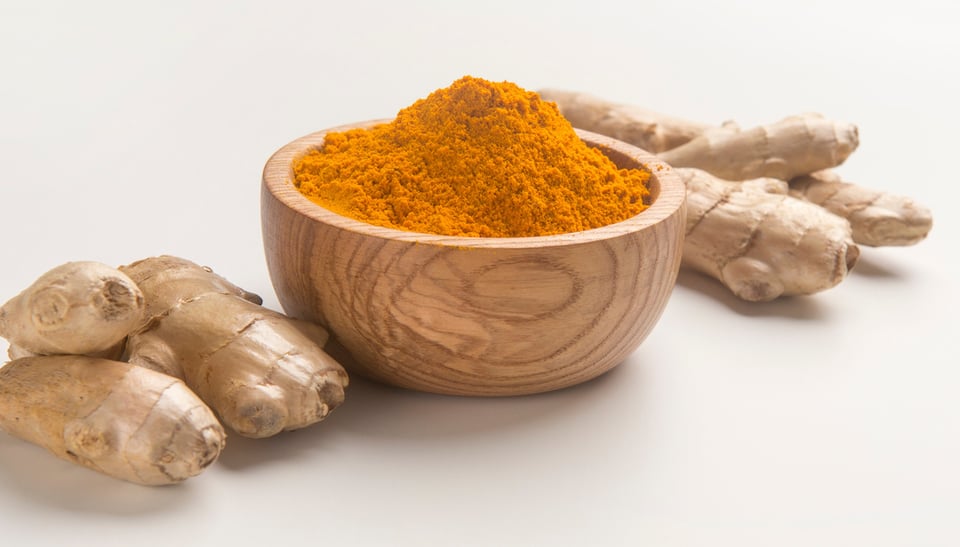 Recent Randomized Controlled Trial Investigates the Potential Role of Curcumin for Aerobic Capacity and Antioxidative Status in Middle-aged Long-Distance Runners