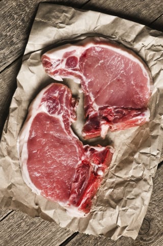 Is there a correlation between red meat consumption and cardiovascular health?